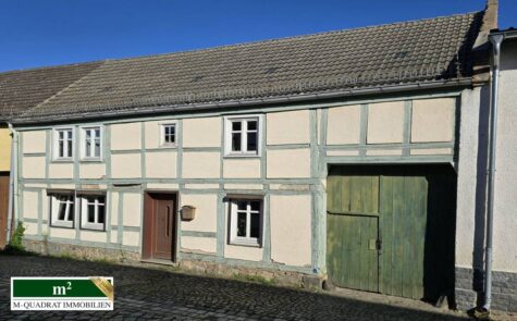 Gemütliches Fachwerkhaus mit kleiner Remise und Garten wartet auf neue Liebhaber !, 14929 Treuenbrietzen, Stadthaus