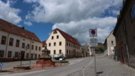 Ansicht mit Töpferbrunnen - Denkmalobjekt in Frohburg/ Kohren- Sahlis