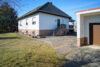 familienfreundliches großes Einfamilienhaus mit viel Garten und nah am See - Seitenansicht Haus