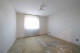 Schlafzimmer - Schöne und gepflegte ETW mit großem Sonnenbalkon und inklusive Garage in bevorzugter Lage von Wald