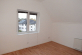 Schlafzimmer I - Schöne und sanierte Maisonettewohnung in Solingen Wald