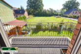 Blick vom Balkon - Doppelhaushälfte im Stil einer modernen Stadtvilla mit TOP Energieeffizienz