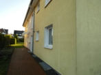 Zuwegung Hauseingang - Bad Laer Zentrum – DG Whg. – 90 m² – 3Z/K/B/Loggia/Carport – mit wunderschönem Blick auf den Kurpark